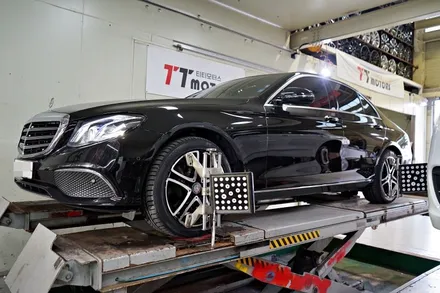 벤츠 E클래스 S400 18인치휠 + 금호 원터타이어 장착작업!! 벤츠휠 전문점 티티모터스 / 인천 서구 석남동