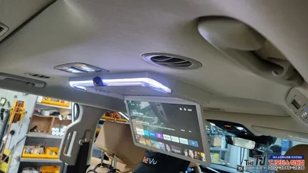 창원 카니발KA4 천정모니터 VC173ST 안드로이드 모니터 장착 HUD 네비연동 / 창원시 마산회원구 봉암동
