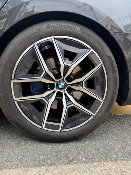 대구 bmw g60 다이아몬드 컷팅 휠복원 휠도색 6만원 특가 / 대구,구미