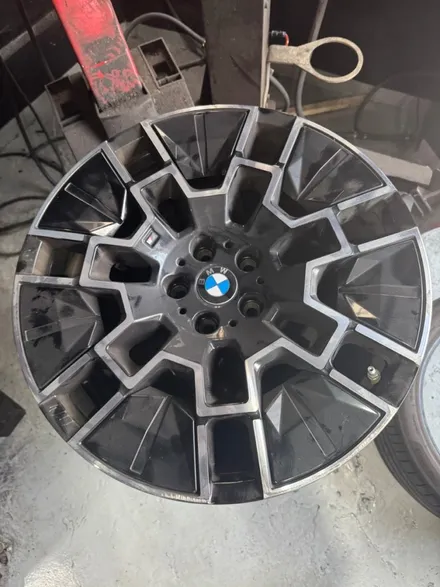 대구 bmw 520i ev 다이아몬드 컷팅 휠복원 휠도색 6만원 특가 / 대구,구미