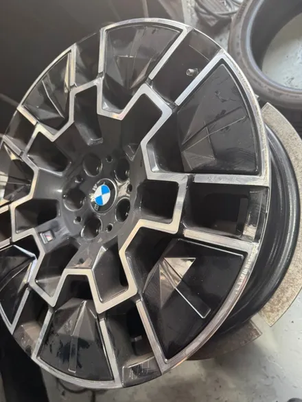 대구 bmw 520i ev 다이아몬드 컷팅 휠복원 휠도색 6만원 특가 / 대구,구미