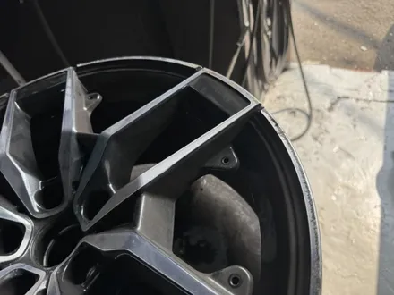 대구 bmw g60 다이아몬드 컷팅 휠복원 휠도색 6만원 특가 / 대구,구미