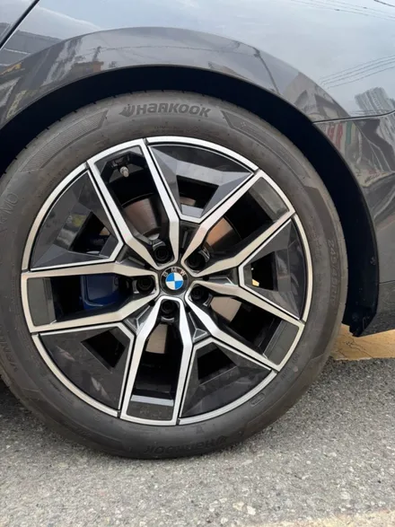 대구 bmw g60 다이아몬드 컷팅 휠복원 휠도색 6만원 특가 / 대구,구미