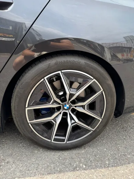 대구 bmw g60 다이아몬드 컷팅 휠복원 휠도색 6만원 특가 / 대구,구미
