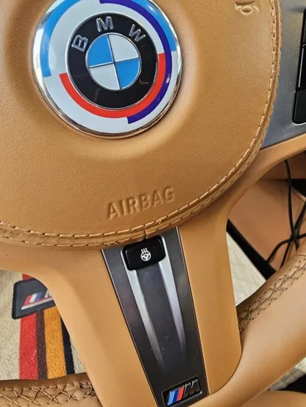 BMW G바디 520i 핸들 염색 커스텀 / 서울 성동구