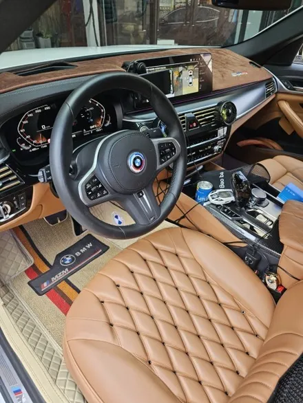 BMW G바디 520i 핸들 염색 커스텀 / 서울 성동구