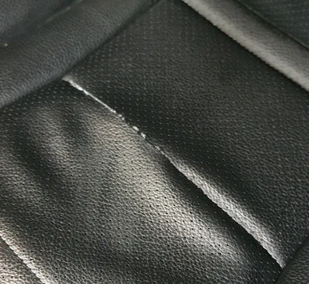 벤츠 C클래스 C220d 실내 시트 찢어짐 복원 가죽 복원 / 서울 성동구