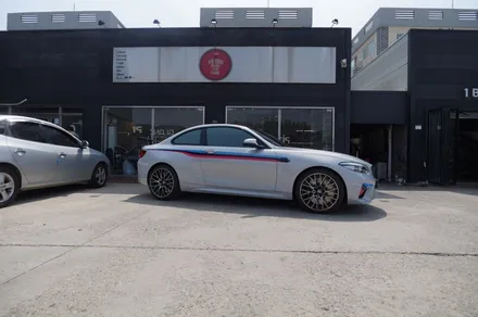 bmw m2 컴팩티션 라인 데칼. / 경기 고양 일산동구
