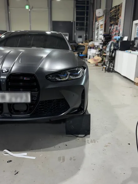 BMW M4 앞범퍼 보험처리 도색 및 랩핑에 렌터카까지 가능. / 경기 고양 일산동구