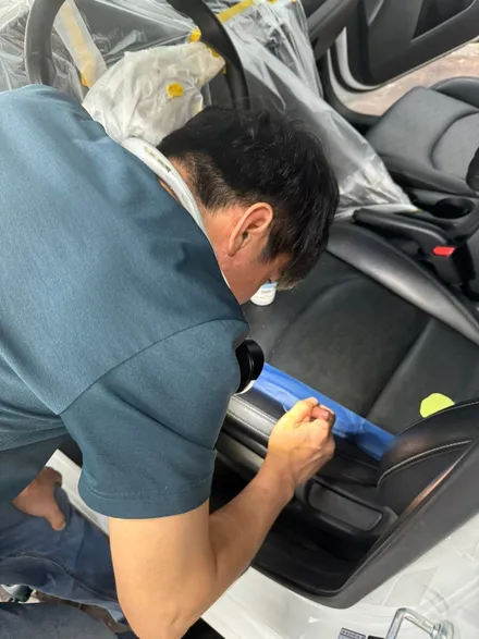 K3 핸들까짐 운전석 가죽 까짐 복원 자동차 실내복원전문 / 경기 화성
