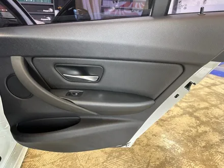 부산송정 BMW320d엠비언트 실내간접조명 옵션도 추가해서 타보세요! / 부산 해운대구 송정동