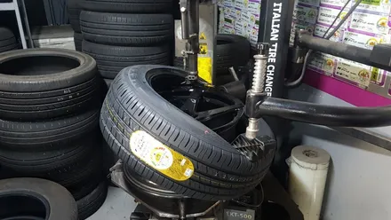 올뉴카니발 작업 [인천 휠복원 휠수리 간석동 주안동 십정동 타이어 가격 광택 실내크리닝 대리기사 휠보험처리 타이어보험처리 휠타이어보험처리 렌탈 자동차검사대행 언더코팅] / 인천 부평구 십정동