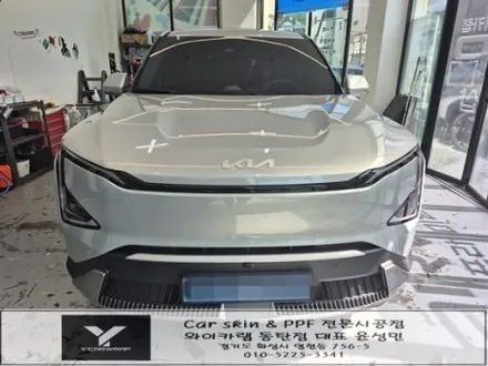 EV5 블랙 PPF 루프스킨 시공 :) 루프 보호와 고급스러운 블랙 파노라마 감성까지! / 화성 동탄치동천로