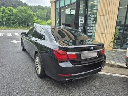 중고 자동차를 새 차처럼 :) BMW 7시리즈 유광블랙 전체 랩핑 / 화성 동탄치동천로