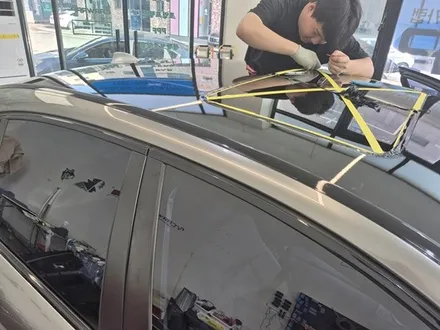 올드카 랩핑으로 확 달라진 느낌! :) BMW 7시리즈 고광택 타이니봇 밀크 그레이 / 화성 동탄치동천로