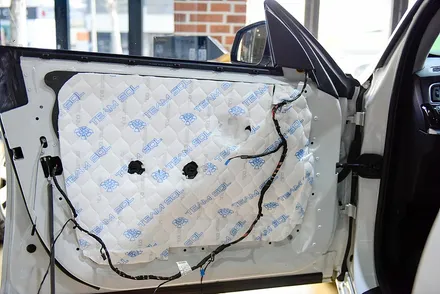 BMW5GT 포칼스피커, 도어방음, 매치 시트우퍼 장착 / 광주 남구