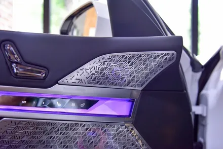 광주 BMW 7시리즈 740d 앰비언트라이트  신포니  AVI 스피커 장착 / 광주 남구