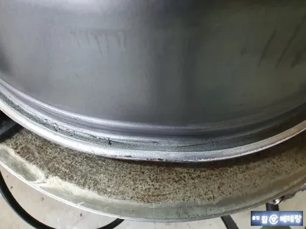 벤츠E300 컷팅복원 한국 벤투스S 타이어교환[림라인손상][휠수리복원] / 인천 서구 금곡동