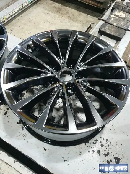 BMW G30 520D 다크크롬복원[휠수리복원][합리적선택] / 인천 서구 금곡동
