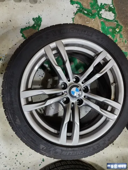 BMW320D 유광블랙 복원 [순정휠][분위기전환] / 인천 서구 금곡동