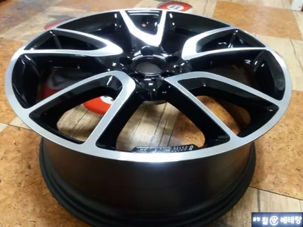 벤츠GLC43 amg21인치 컷팅휠복원[인천휠수리복원][김포휠수리복원] / 인천 서구 금곡동