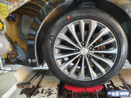 그랜져HG 금호 마제스티솔루스 타이어교환[위치교환][택배배송] / 인천 서구 금곡동