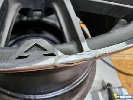 BMW M4 무광 검메탈 복원 [휠손상복원][휠긁힘] / 인천 서구 금곡동