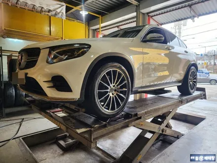 벤츠 GLC220d 컷팅복원 [휠손상복원][휠긁힘] / 인천 서구 금곡동