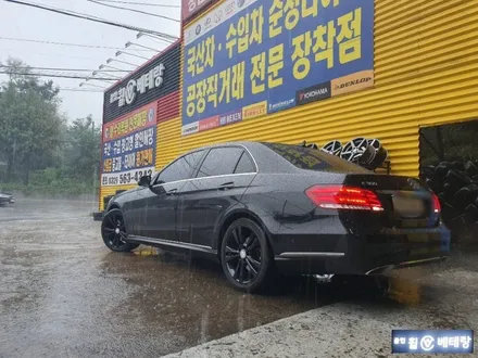 벤츠E300 유광블랙복원[스포크손상][휠수리복원] / 인천 서구 금곡동