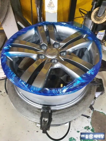 투싼 중고 휠 타이어교환[완벽한조합][인치업] / 인천 서구 금곡동