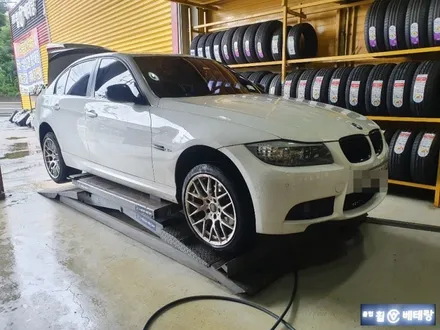 BMW320d 크랙수리 & 중고타이어교환[크랙수리복원전문][가격만족] / 인천 서구 금곡동