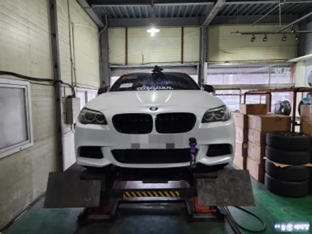 BMW 520d 유광블랙 복원 [휠수리복원][도장손상] / 인천 서구 금곡동