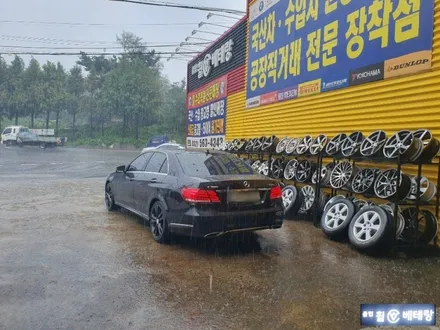 벤츠E300 유광블랙복원[스포크손상][휠수리복원] / 인천 서구 금곡동