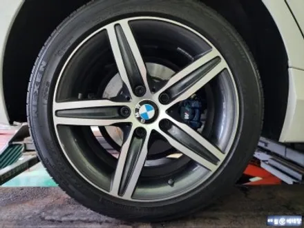 BMW118d 캘리퍼도장 [우레탄도장][도장잘하는곳] / 인천 서구 금곡동