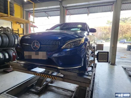 벤츠C45amg 굴절수리, 중고타이어교환 [휠복원][중고타이어많은곳] / 인천 서구 금곡동