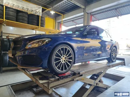 벤츠C45amg 굴절수리, 중고타이어교환 [휠복원][중고타이어많은곳] / 인천 서구 금곡동