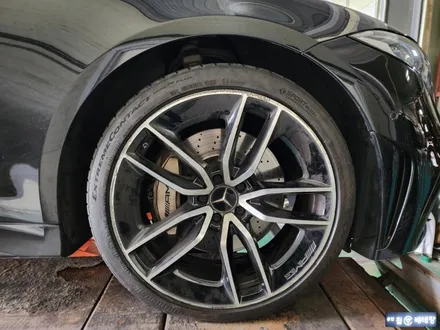 벤츠 CLS53amg 크렉 수리 [휠수리복원][휠깨짐] / 인천 서구 금곡동