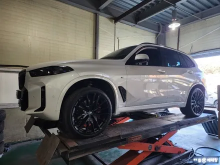 BMW X5 유광블랙 복원 [휠복원잘하는곳][휠긁힘복원] / 인천 서구 금곡동