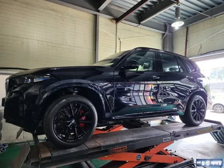 BMW NEW X5 유광블랙 복원 [신차복원][가까운휠복원] / 인천 서구 금곡동