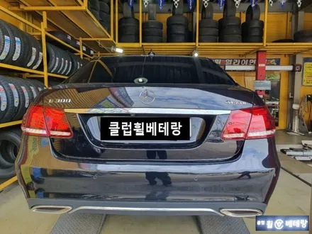 벤츠E300 유광블랙복원[스포크손상][휠수리복원] / 인천 서구 금곡동