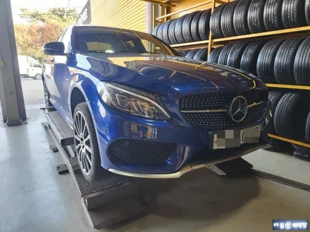 벤츠C45amg 굴절수리, 중고타이어교환 [휠복원][중고타이어많은곳] / 인천 서구 금곡동