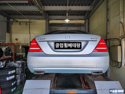 벤츠S500 순정복원 & 금호 마제스티9솔루스TA91 타이어교환 [타이어손상][감쪽같은복원] / 인천 서구 금곡동