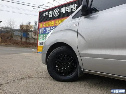 그랜드스타렉스 유광블랙복원 및 금호 크루젠프리미엄 타이어교환[고퀄리티][비용상담] / 인천 서구 금곡동