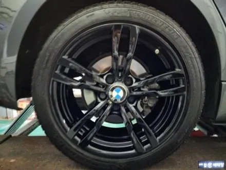 BMW320D 유광블랙 복원 [순정휠][분위기전환] / 인천 서구 금곡동