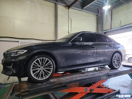 BMW320i 컷팅복원 & 한국 벤투스 컴포트 타이어 교환 [휠손상복원][휠타이어전문] / 인천 서구 금곡동