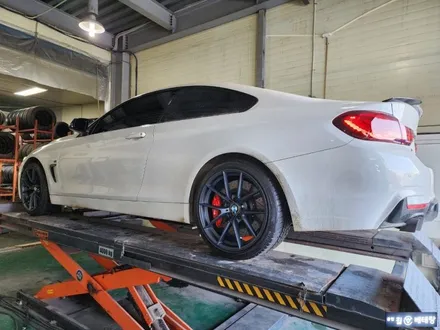 BMW428i 무광검메탈복원 & 중고 스노우타이어교환 [휠크렉][휠복원][겨울용타이어] / 인천 서구 금곡동