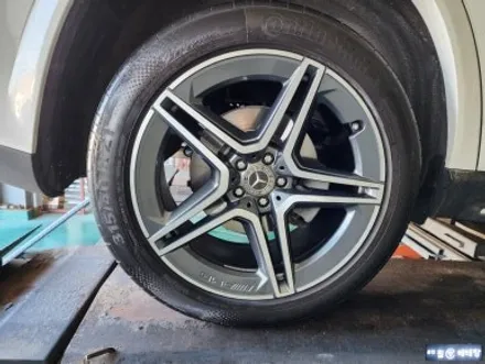 벤츠GLS400d 컷팅복원 [휠손상][휠복원싼곳] / 인천 서구 금곡동