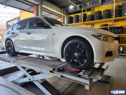 BMW320D 유광블랙복원 [휠손상복원][휠복원잘하는곳] / 인천 서구 금곡동