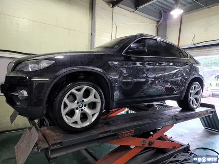 BMW X6 고스트크롬복원 및 금호 크루젠HP91 타이어교환[휠타이어][대차서비스] / 인천 서구 금곡동