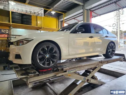 BMW320D 유광블랙복원 [휠손상복원][휠복원잘하는곳] / 인천 서구 금곡동